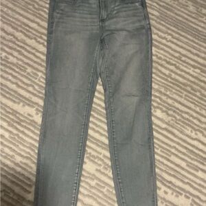 American Eagle Outfitters Women's Skinny Jeans in Light Wash